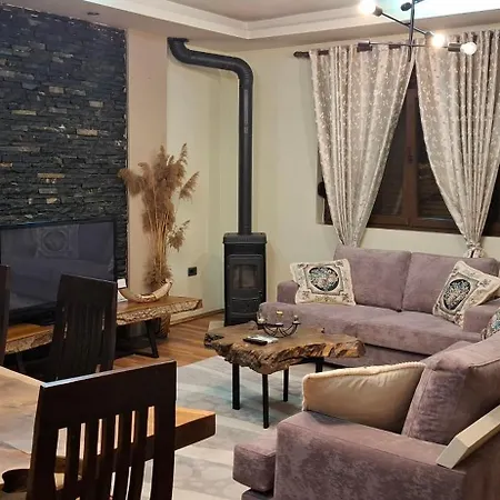 Zajo Apartamet Rruga 1maji Apartment Korce